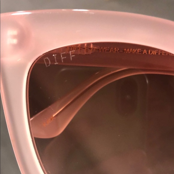 Diff Eyeware Kaia Pink Sunglasses main image 4
